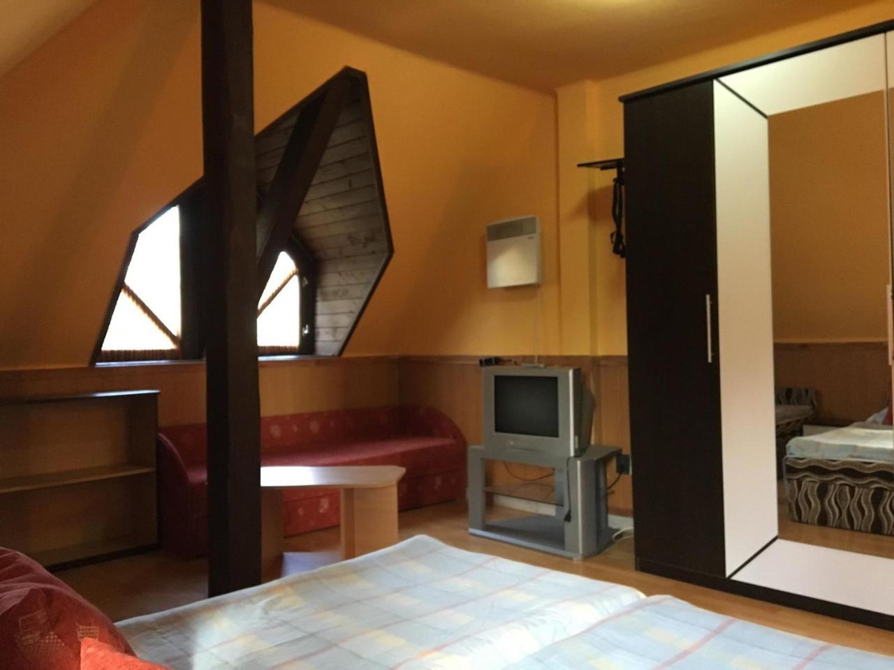 Апарт отель Vakacio Ueduelo Ревфюлёп Экстерьер фото